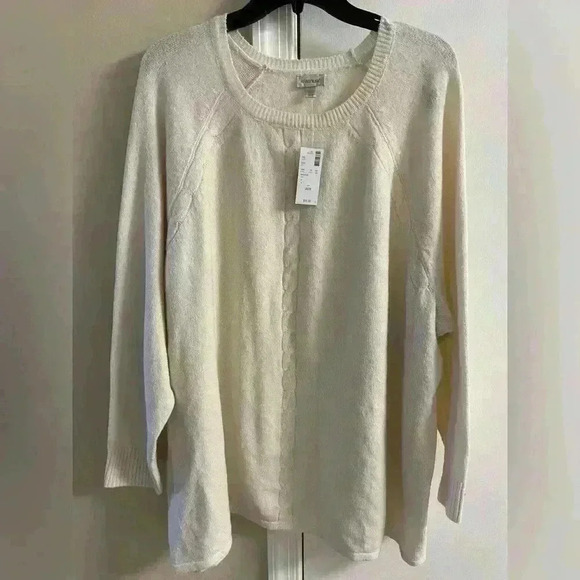 AVENUE off white crewneck pullover sweater. Sz 26/28. NWT. Retail:$55 - Picture 1 of 6